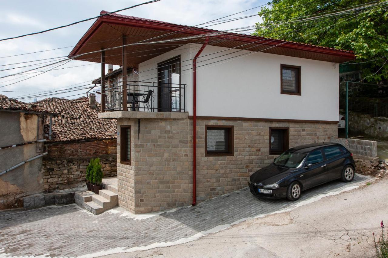 Family House Atanasovi Villa Veliko Tărnovo Exteriör bild